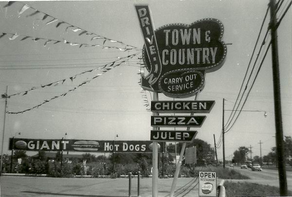Town And Country Owned And Operated By Joe And Rose (newer photo)